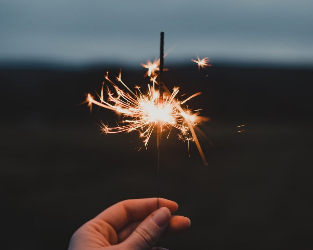Vuurwerk sterretjes in hand